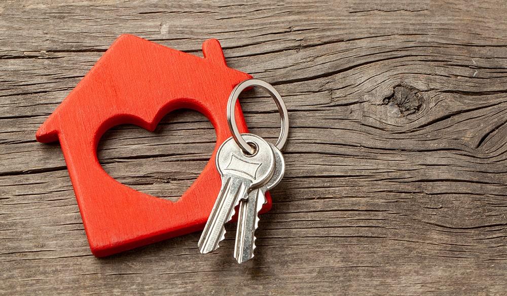 2 keys and a mobile home heart