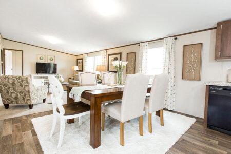 Tru Homes Pride mobile home dining room den