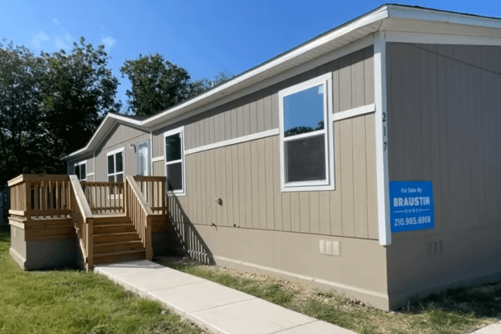 Move-in-ready Home available in Walzem Park Manufactured Home Community in San Antonio, Texas