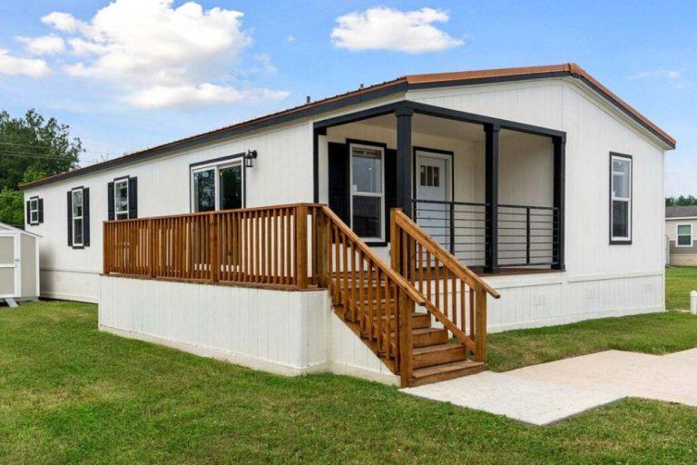 Champion Homes Toledo Double Wide Manufactured Home Exterior